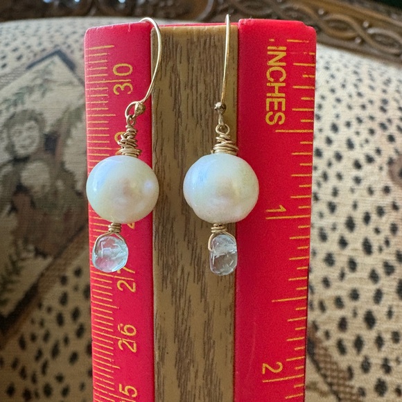 Raw Pearl and blue gem stone earings. - Picture 2 of 2